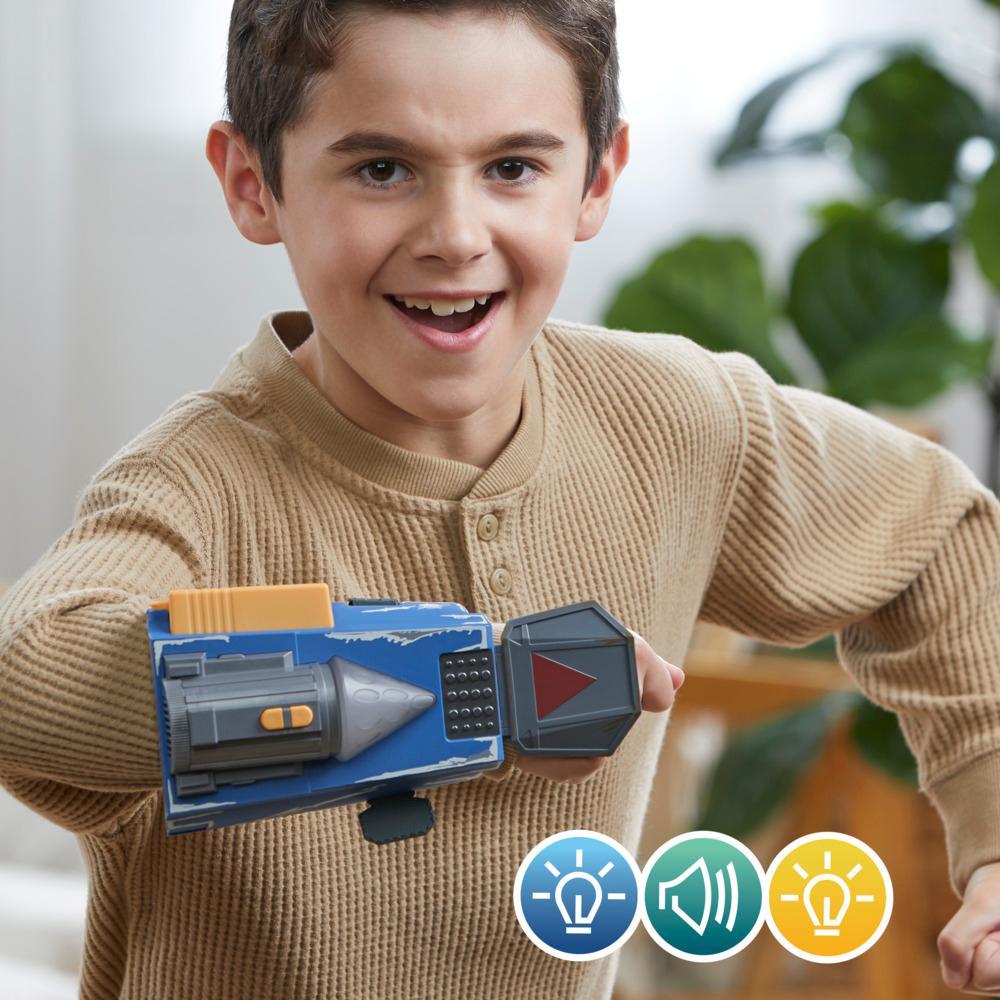 Star Wars The Mandalorian Dual Attack Gauntlet Lights Sounds Interactive Toys Ages 5 - Image 9