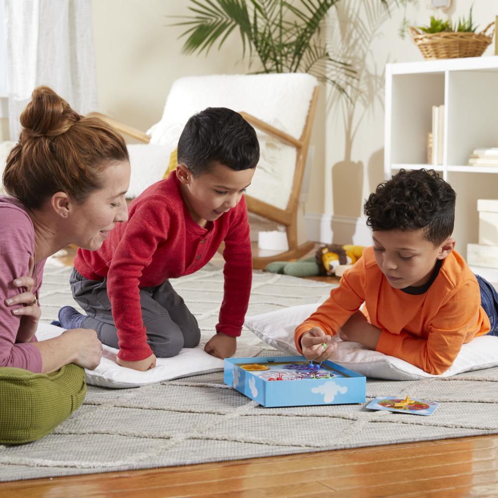 Hasbro Gaming Hi Ho Cherry-O Board Game - Image 3