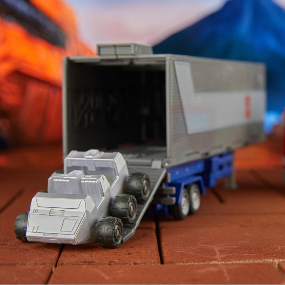 Transformers Studio Series Commander Class The Transformers The Movie 86-31 Optimus Prime 7 Action Figure - Image 14