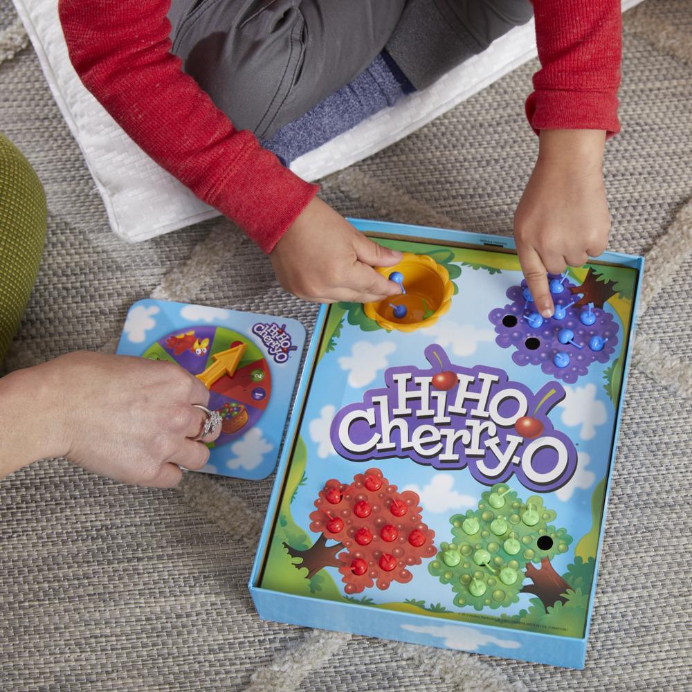 Hasbro Gaming Hi Ho Cherry-O Board Game - Image 5