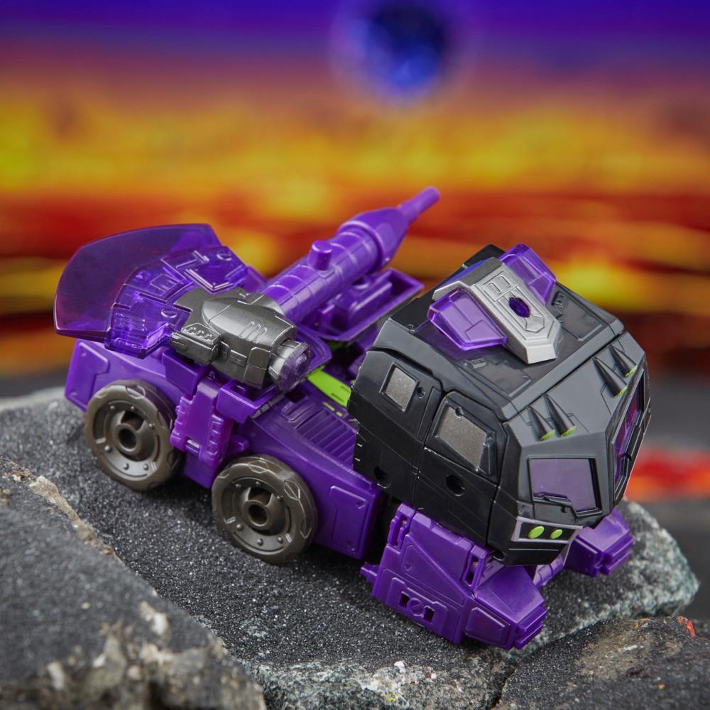 Transformers Legacy United Voyager Class Transformers Animated Universe Decepticon Motormaster Action Figure - Image 11
