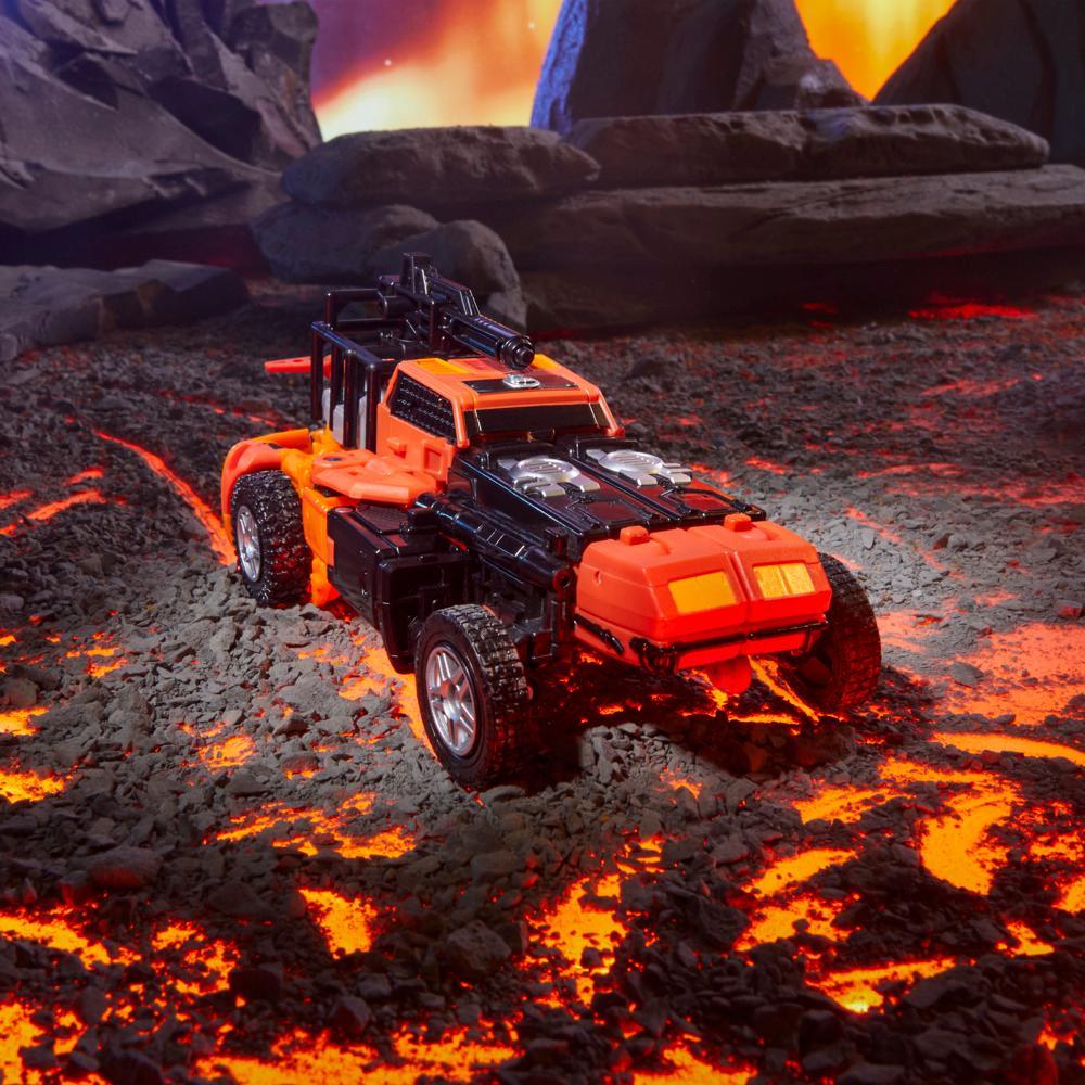 Transformers Legacy United Leader G1 Triple Changer Sandstorm 75 Action Figure 8