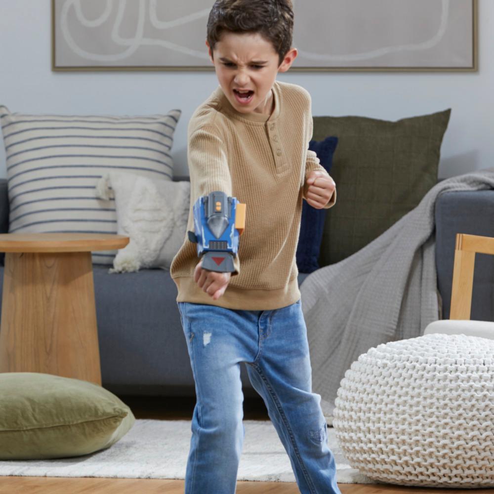 Star Wars The Mandalorian Dual Attack Gauntlet Lights Sounds Interactive Toys Ages 5 - Image 4