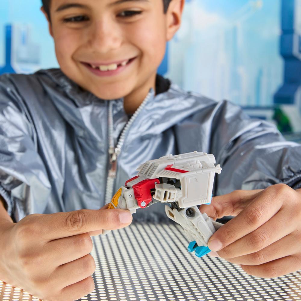 Transformers CYBERWORLD Cyber Changers Starscream Action Figure - Image 5